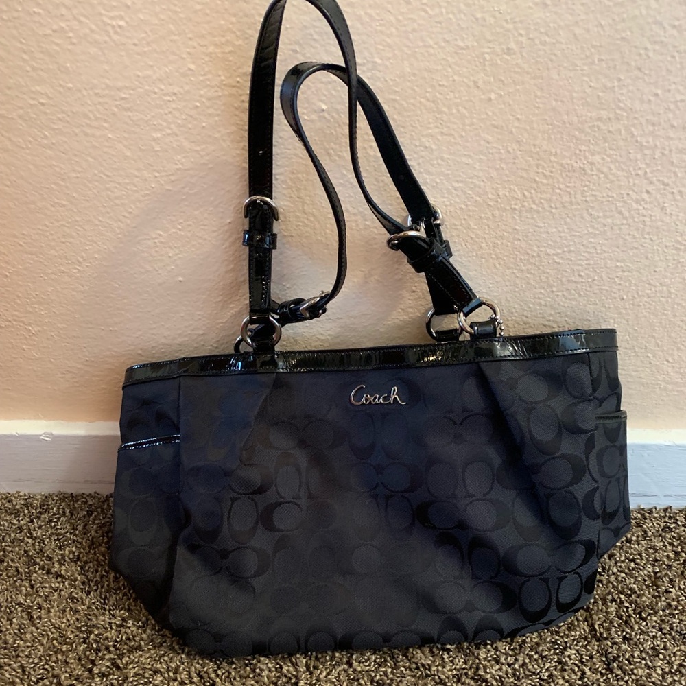 Coach black medium shoulder bag